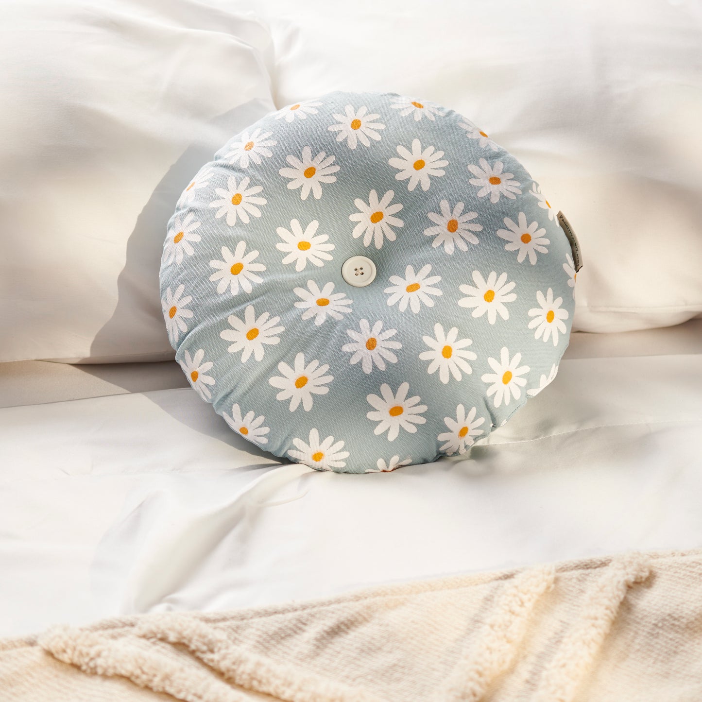 Round Daisy Pillow